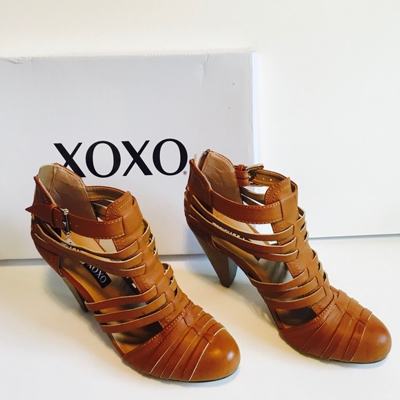 XOXO Pedro Fisherman Sandal Tan
