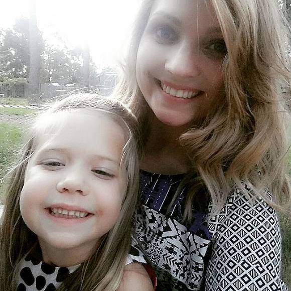 Meet your Posher, Ashley - Picture 1 of 1