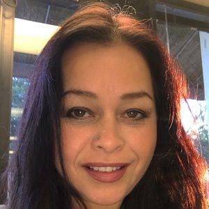 Meet your Posher, Claudia