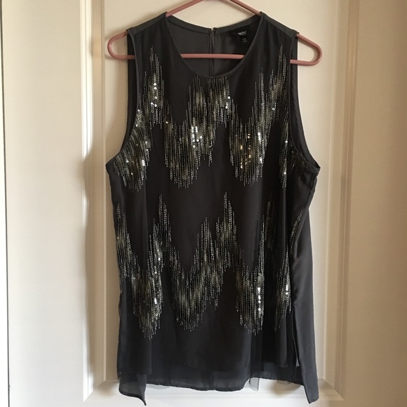 Mossimo sequined grey blouse