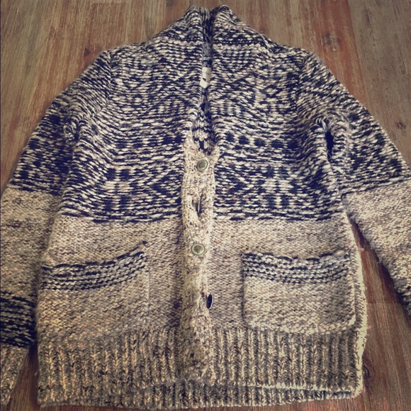 Comfy, warm, wool sweater
