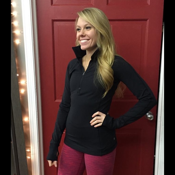 Lululemon Run with Grace half zip, please read!