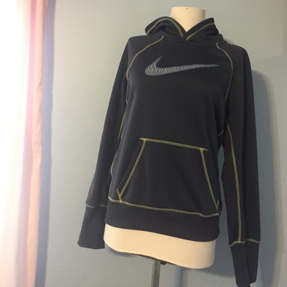 Nike thermal-fit sweatshirt