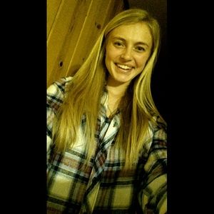 Meet your Posher, Andrea