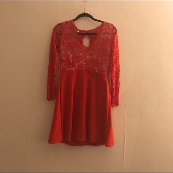 LACE BACKLESS DRESS - Picture 4 of 4