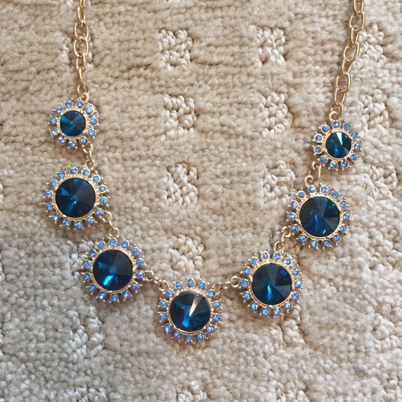 Statement necklace