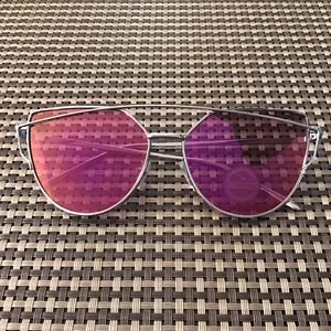 Silver metal frame purple lenses super cute!!!💐💜