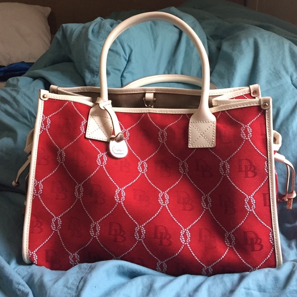Dooney & Bourke Purse