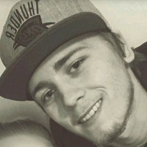 Meet your Posher, Henry