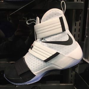 Meet your Posher, Cole