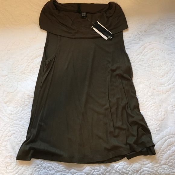 Sleeveless cowl