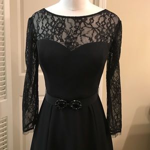 Knock-out Black Evening Gown