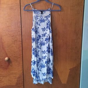 White and blue flower long sleeveless dress