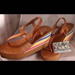 ROXY Aerial-Tan-Wedge