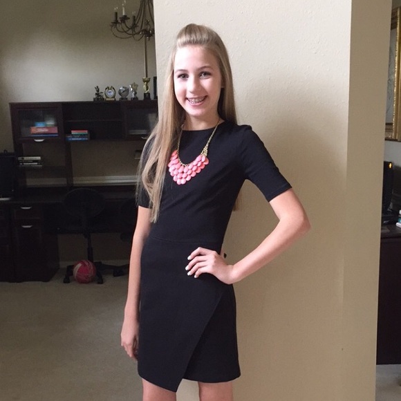 Meet your Posher, Leah - Picture 1 of 1