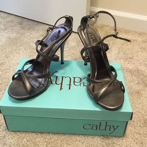 Size 8 silver grey high heels