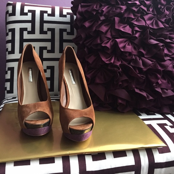 H by Halston Color Block Heels - Picture 1 of 3