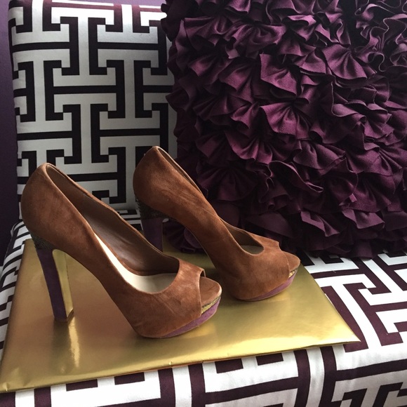 H by Halston Color Block Heels - Picture 2 of 3