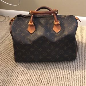 Louis Vuitton Speedy 30