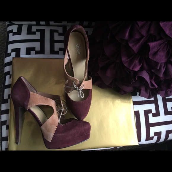 Super Cute Saddle Heels - Picture 1 of 3