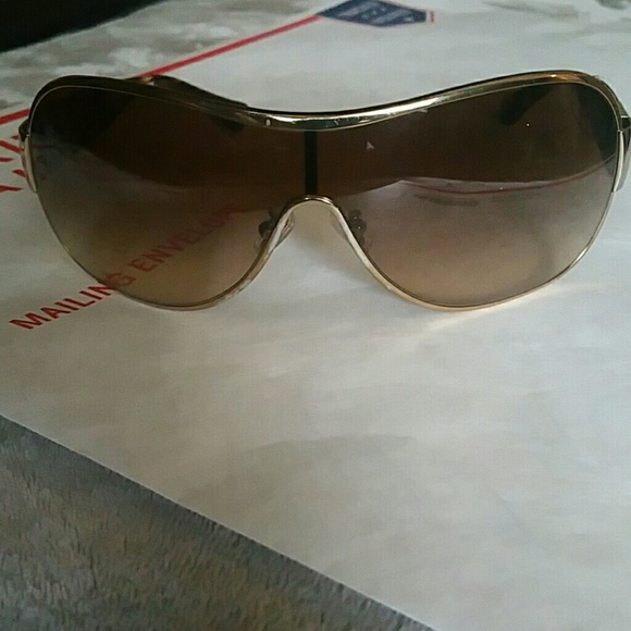 COACH Sunglasses