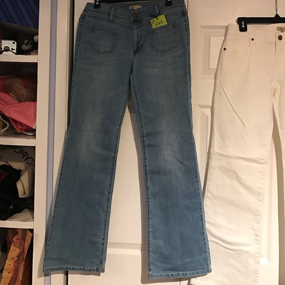 Cabi: Malibu flare jean