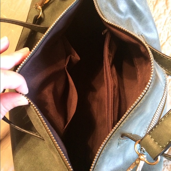 Purse - Picture 3 of 4