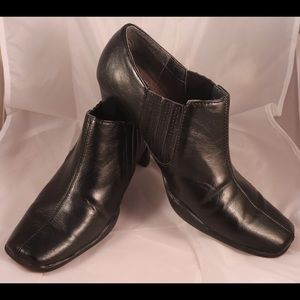 Aerosoles Black Shooties