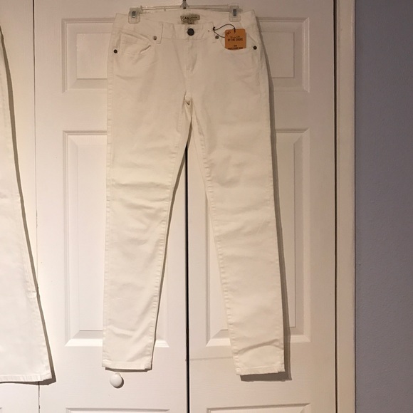 Cabi: white skinny jean