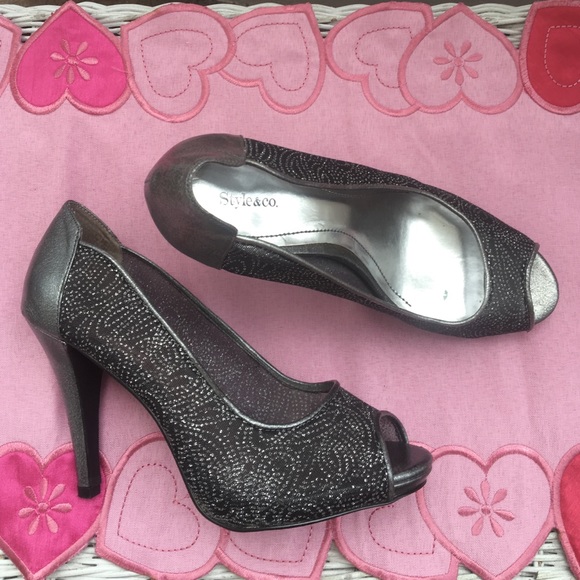 Peep toe heels sz 7 silver bling mesh SEXY! EUC - Picture 2 of 4