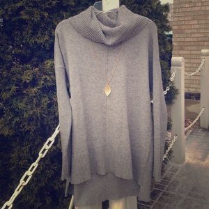 High low loose turtleneck sweater