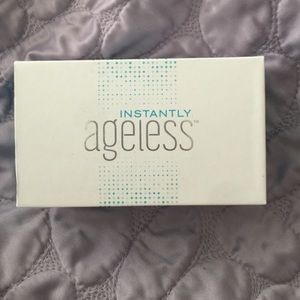 Instantly ageless.