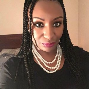 Meet your Posher, Nellie