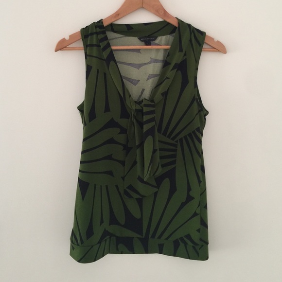 Banana Republic Sleeveless Blouse