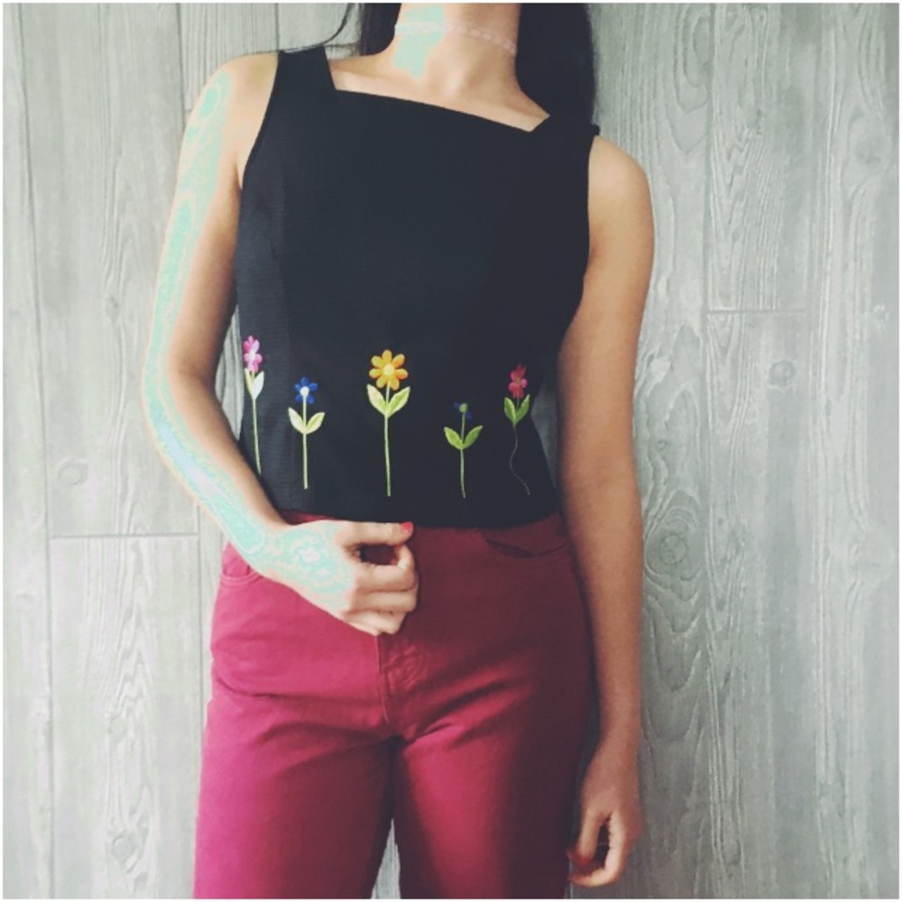 Embroided Floral Tank