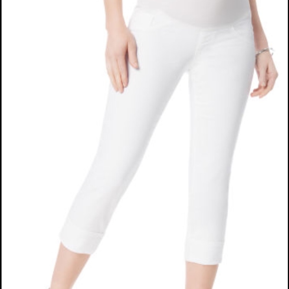 Maternity capris