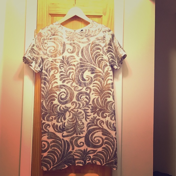 Forever 21 sequin shift dress