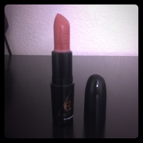 MAC Lipstick Ellie Goulding Collection