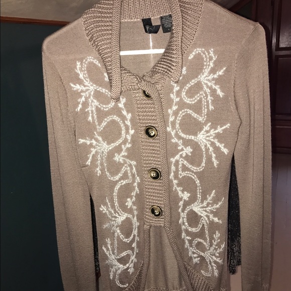 BKE BOUTIQUE SWEATER SIZE S