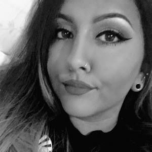 Meet your Posher, Alyse