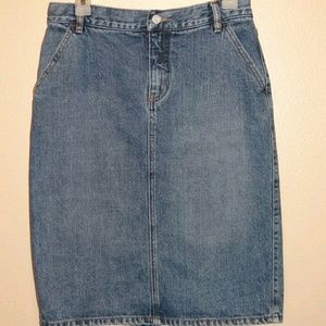 Gap denim skirt size 4