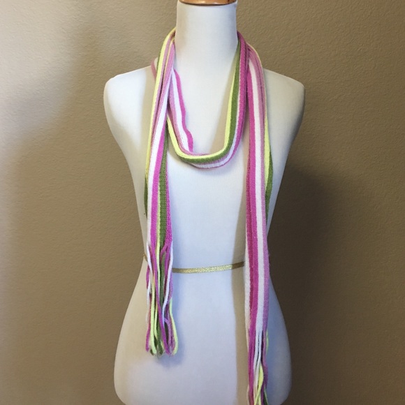 Colorful scarf w/ shades of Pinks & accent colors