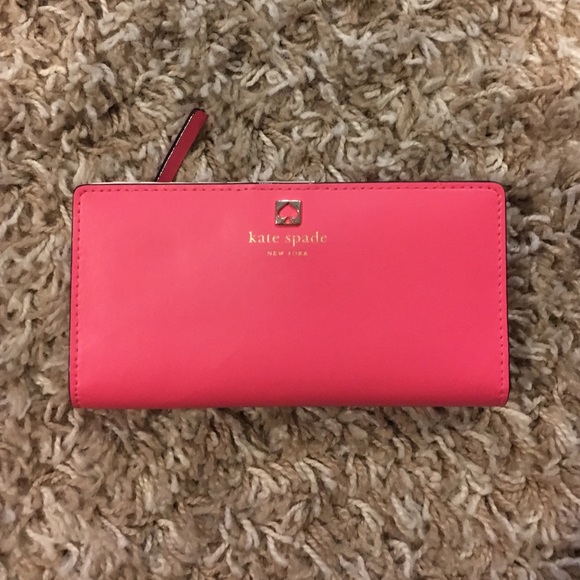 Kate spade pink wallet