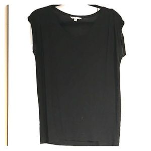 Cabi: u neck tee