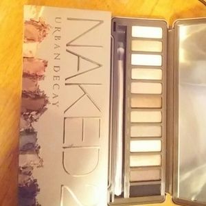 UD Naked 2 palette