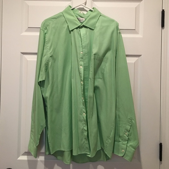 Men's VAN HEUSEN Button Down Shirt