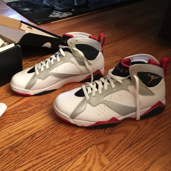 *NEVER WORN* AIR JORDAN 7 RETRO - Picture 3 of 4