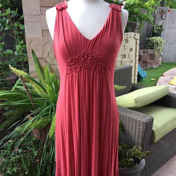BCBGMaxAzria Dresses & Skirts - BCBG coral colored dress with built in shelf bra