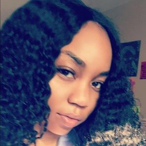 Meet your Posher, Taj'zhere