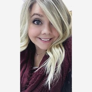 Meet your Posher, Brittney